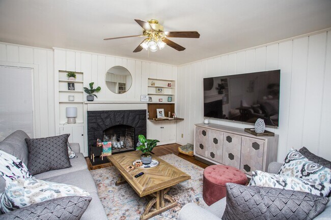 Photo - 2610 21st St