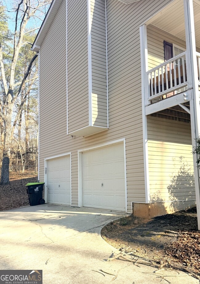 Photo - 3395 Woodlake Ln