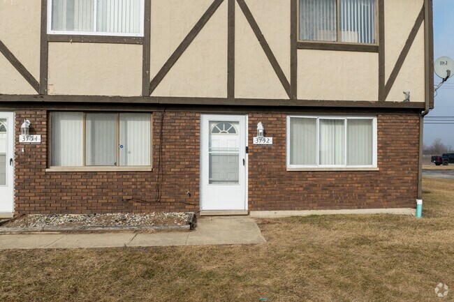 Entrada - Merrillville 4 Plexes