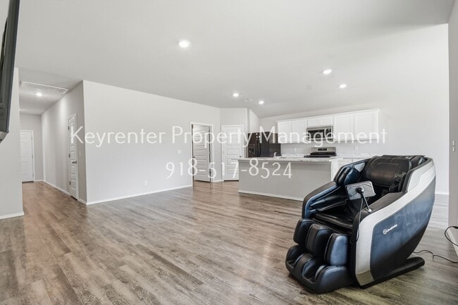 Photo - 7814 S 290th E Ave