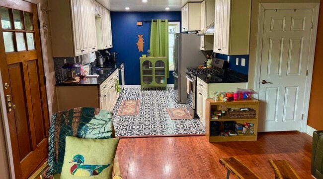 Photo - 72 Loaldo Dr