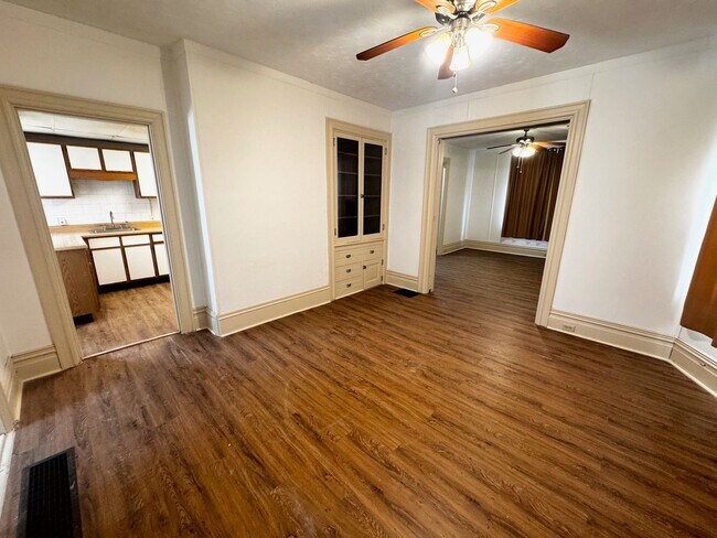 Photo - Welcome Home to 1101 Fredonia!