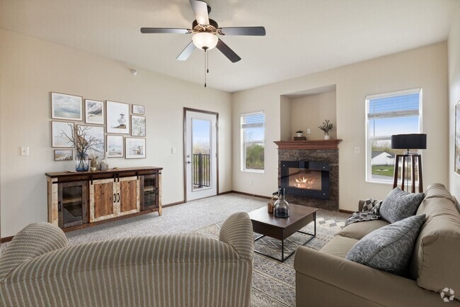Building Photo - Prairie Lakes Rental