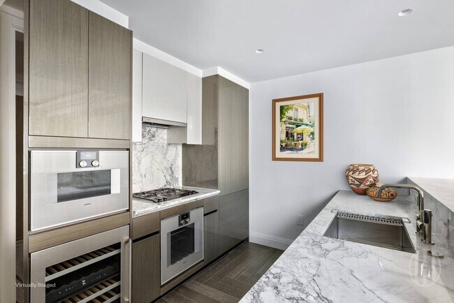 303 Park Ave Unit 2905
