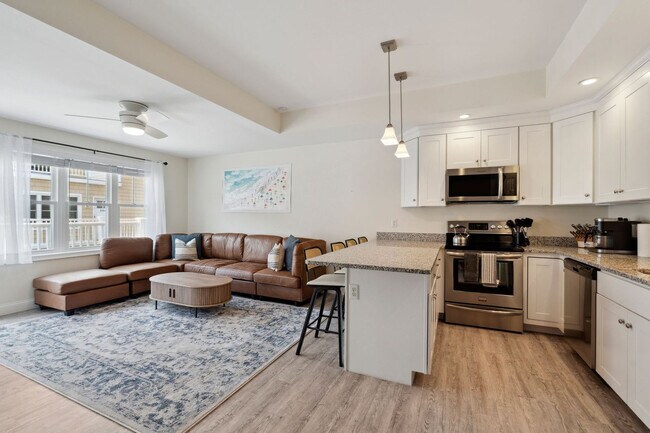 Photo - 128 Ashworth Ave Unidad ID1333666P