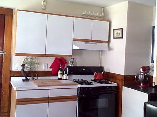 kitchen-gas stove - 37 Gorham Ave Unit 1
