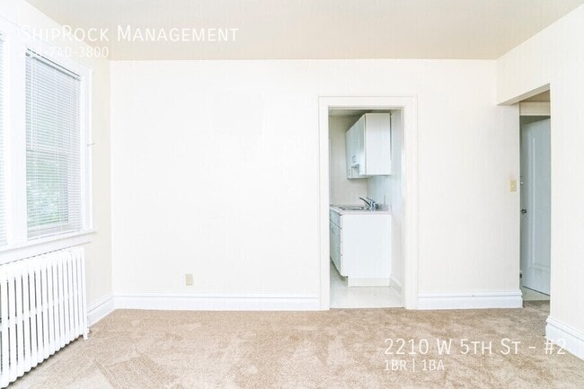 Photo - 2210 W 5th St Unidad #2