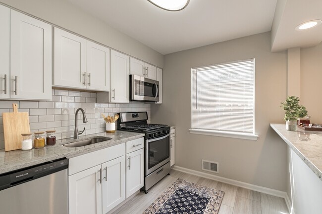 Elevate your culinary experience in the modern kitchen at Eagle Rock Apartments at North Plainfield, featuring sleek appliances and stylish finishes. Embrace comfort and functionality in your new home. Schedule your tour today!