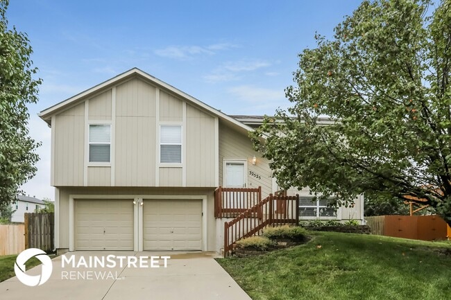 Building Photo - 32525 W 174th St