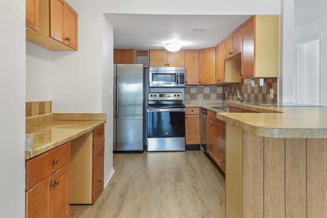 Photo - 3bd Rental by Clark & Beneva Rd with Amenities!!!