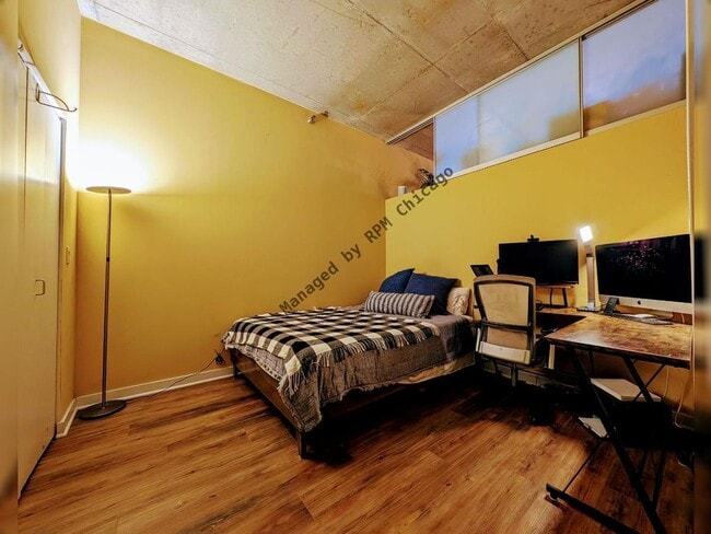Photo - 235 W Van Buren St Unit 2907