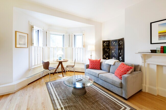 Photo - 383 Commonwealth Ave