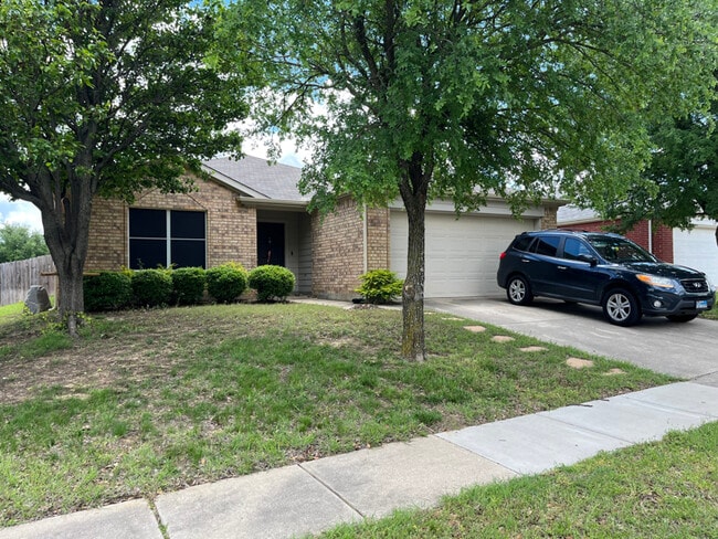 Building Photo - 4009 Shiraz Dr Rental
