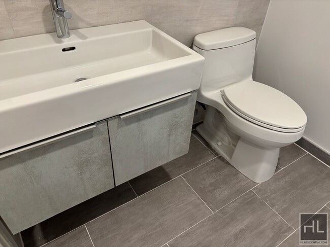 Photo - NORTHERN BOULEVARD Unit PHP