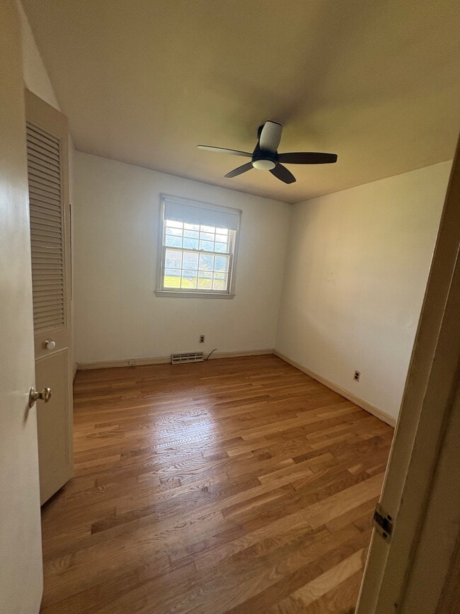 Photo - 1206 Burlington Dr