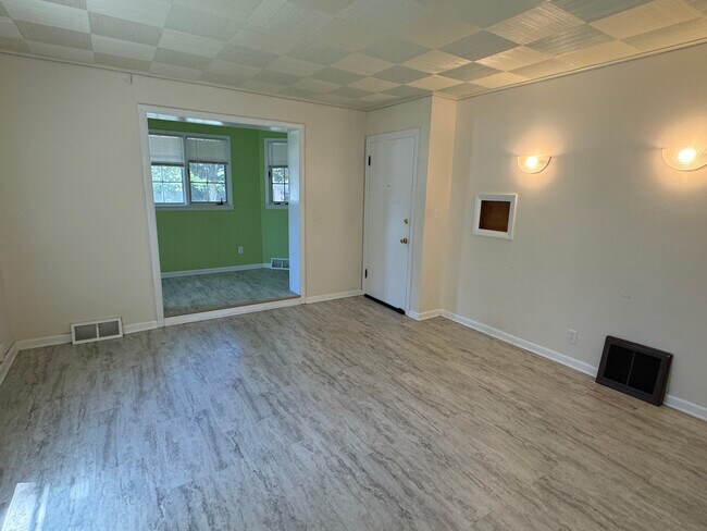 Photo - 410 N 4th St