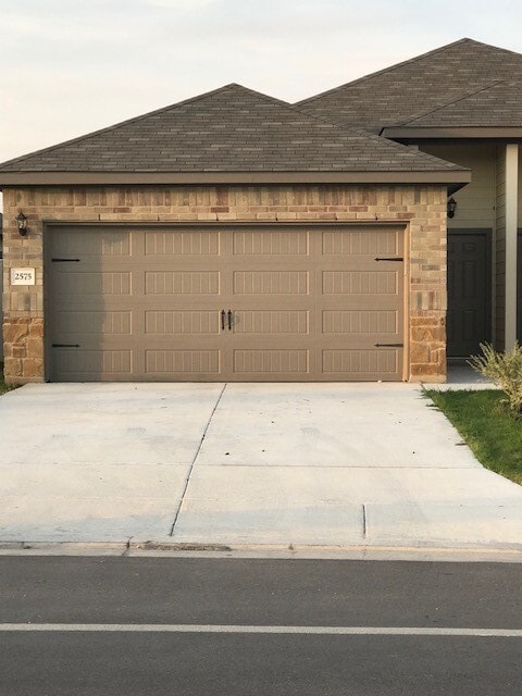 Photo - *COMING SOON* High Ceilings, Fenced Yard & 2-Car Garage – New Braunfels Living!
