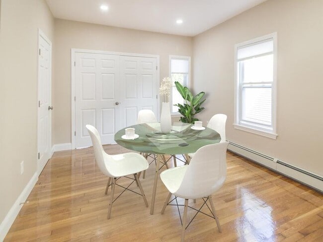 Photo - 2556 Massachusetts Ave