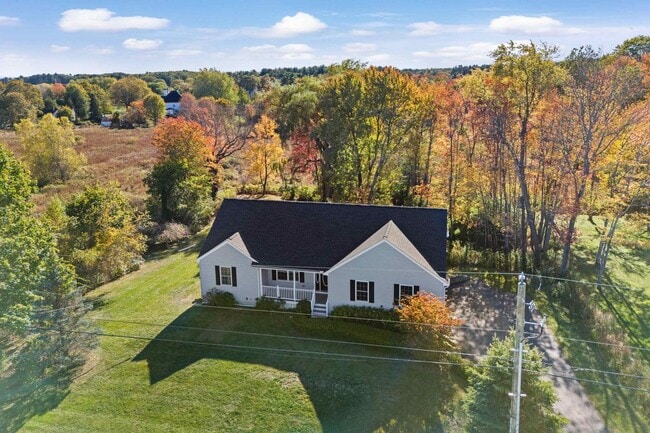 Photo - 22 Maple Rd