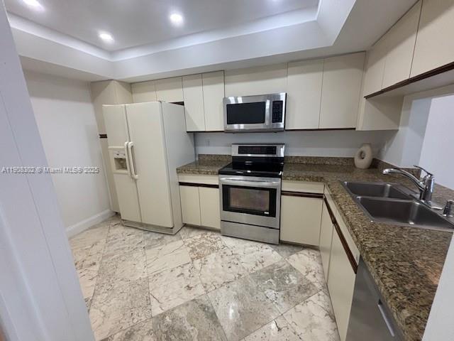 Photo - 520 Brickell Key Dr Unit A712