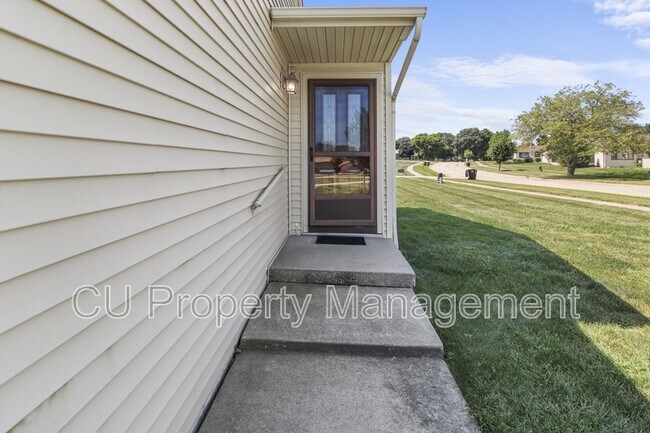 2409 Heritage Dr