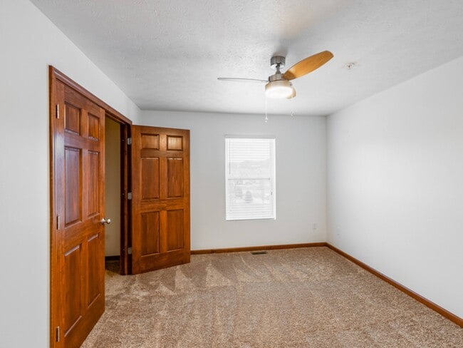 Meadow Creek Apartments