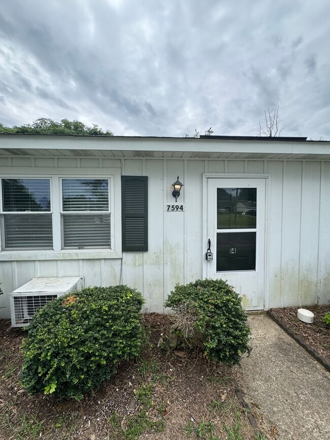 Building Photo - 7594 Bellehaven Dr Unit 7594 Bellehaven Drive ( 14) Rental