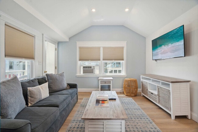 Building Photo - 61 Ocean Blvd Unit FL2-ID1333639P