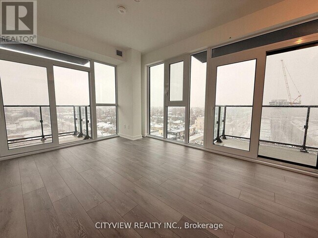 Photo - 1007 The Queensway Unit 904