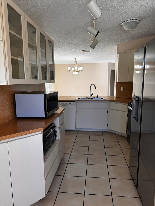 Photo - 401 NW 23rd St