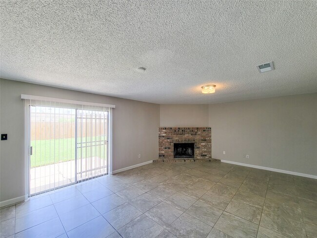 Photo - 8530 Quail Burg Ln