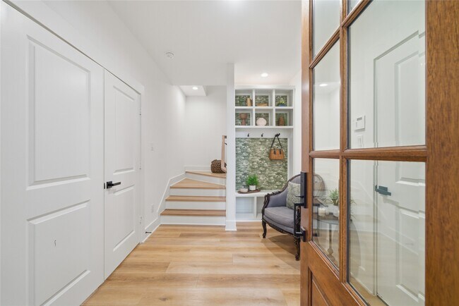 Photo - 1307 E 27th St