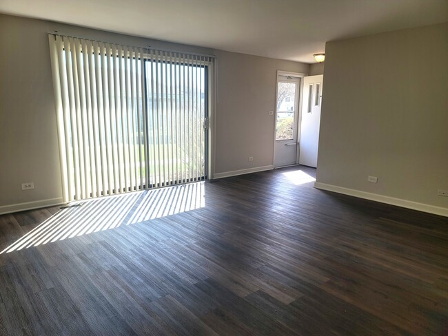 Photo - 1335 Forestdale Ct
