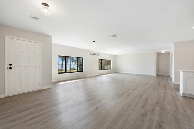 Photo - 4003 S Indian River Dr