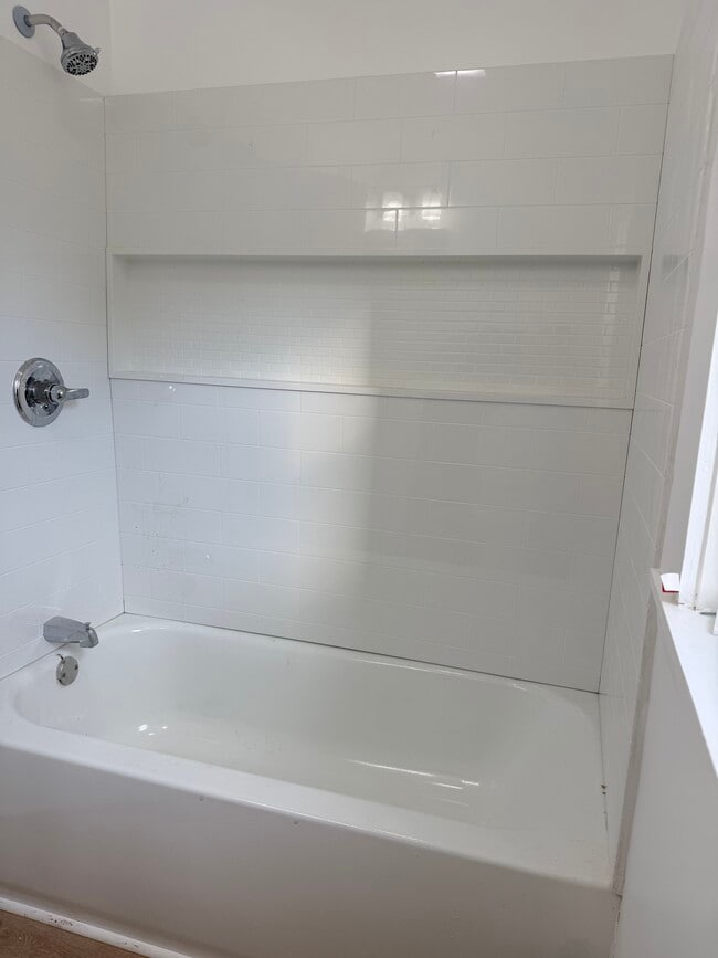 Bathroom - 33 Main St Unit 33