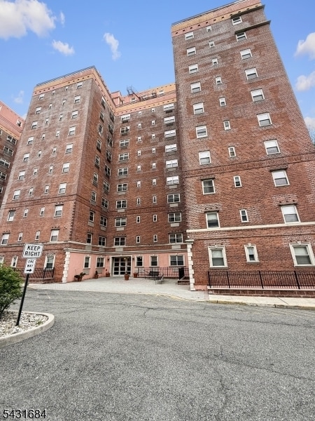 Photo - 70 S Munn Ave Unit 303