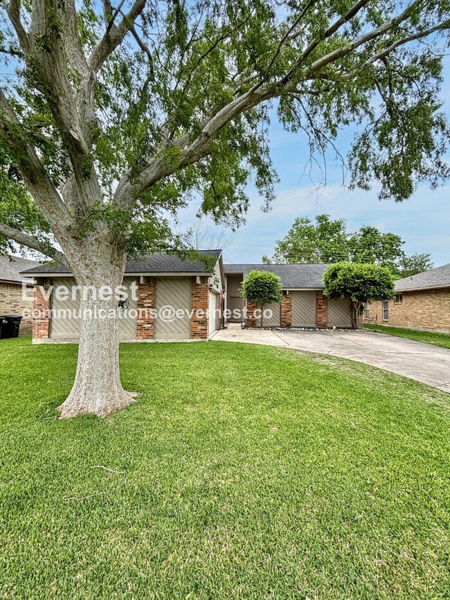 Photo - 2426 Tall Ships Ln