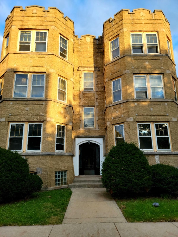 Building Photo - 10919 S Vernon Ave Rental