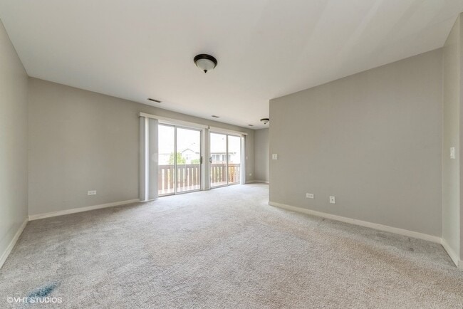 Photo - 302 Newport Ln
