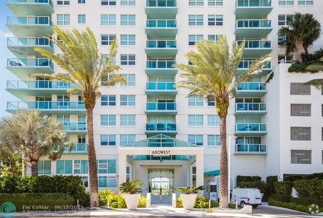 Building Photo - 650 West Ave Unit 2808 Rental