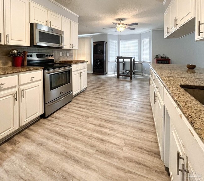 Photo - 6843 Lake Charlene Dr