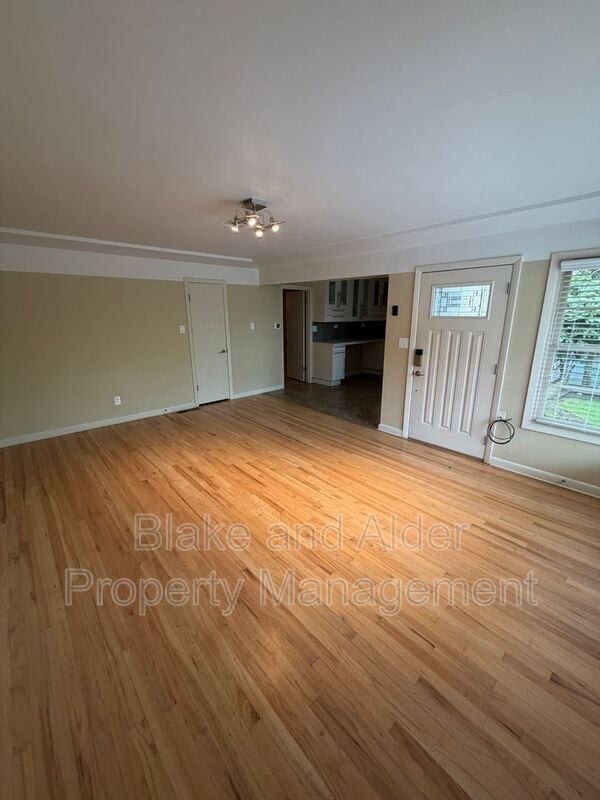 Photo - 5226 SE Clinton St