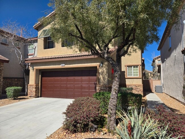 Photo - Mountain Edge