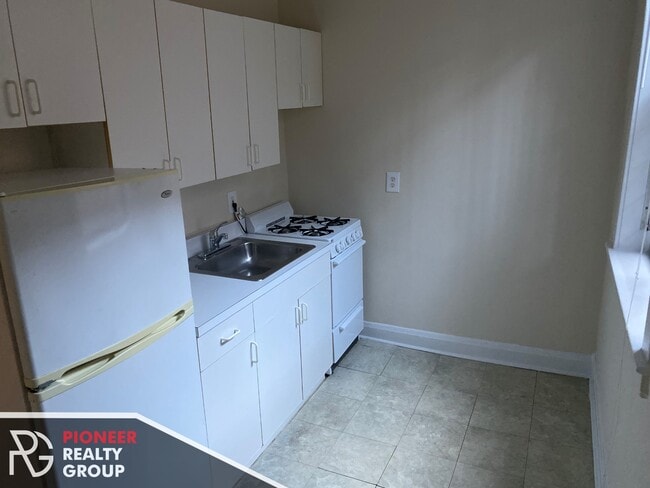 Photo - 2867 N Clark St Unit 1