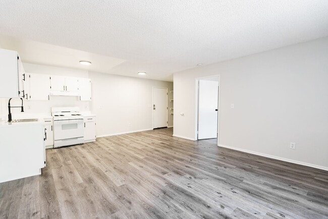 Photo - 226 South Serrano