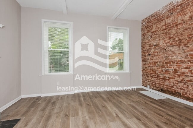 Photo - 3216 Itaska St