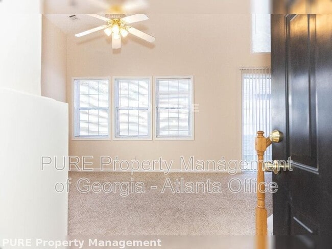 Photo - 624 Bedford Ct