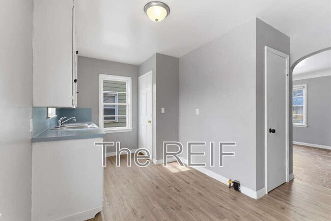 Photo - 813 Alvord Ave