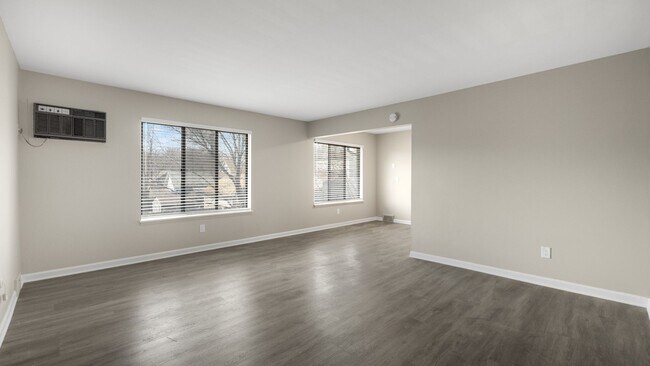 Photo - Rosewood Apartments