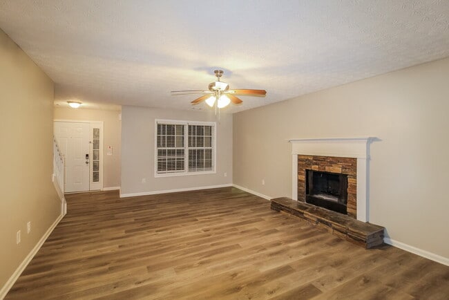 Photo - 29 Windcrest Dr